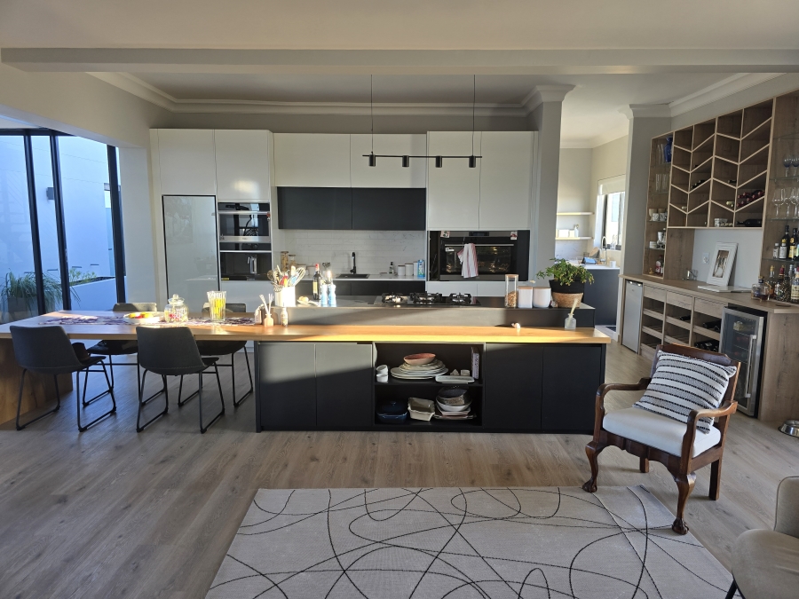 4 Bedroom Property for Sale in Dwarskersbos Western Cape